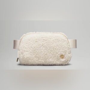 Lululemon‎ Fleece Crossbody/Belt Bag-1L